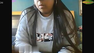 Dark Skinned Uk Girl 18 Flashes Boobs On Kkcams
